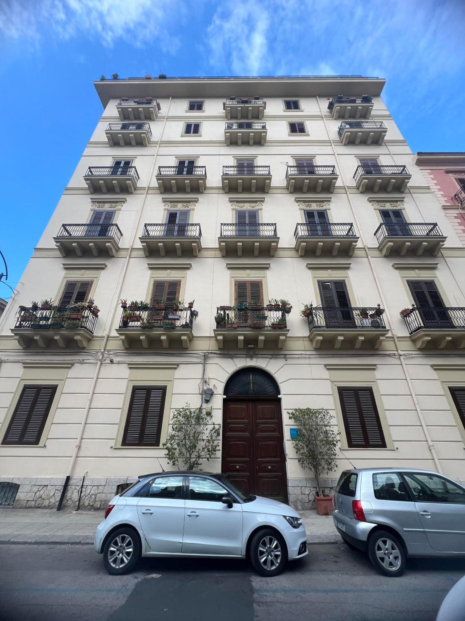 Politeama Charming Apartment Palermo Exterior foto